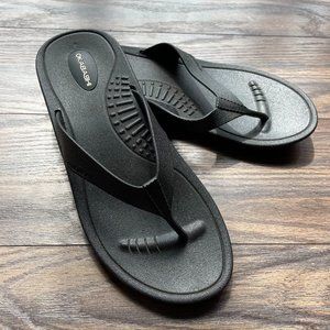 Okabashi Breeze Flip Flops in Black, Size M